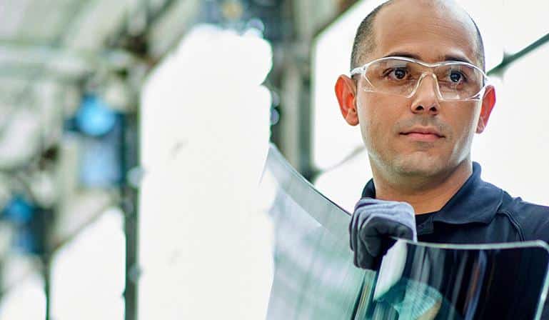 Glass damage solution with our technicians